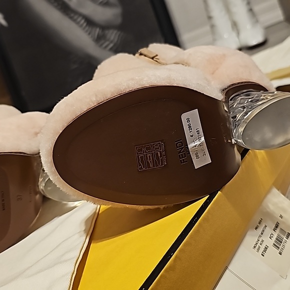 Fendi Yeti Ice Shearling Baby Pink Fuzzy Boots 🩷🎀🩷 - Picture 8 of 12